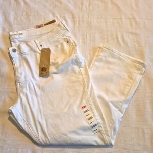 Levi's women's size 24W white classic straight mid rise white jeans, NWT